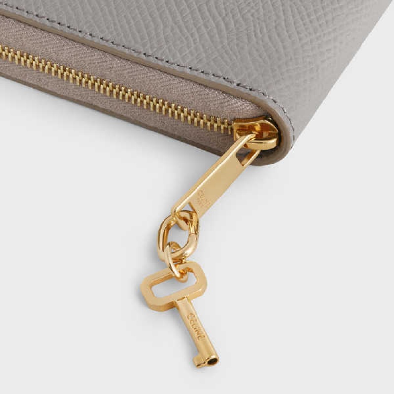 Celine Key Charm In Brass Küçük Deri Ürünler Altın | CL-592922